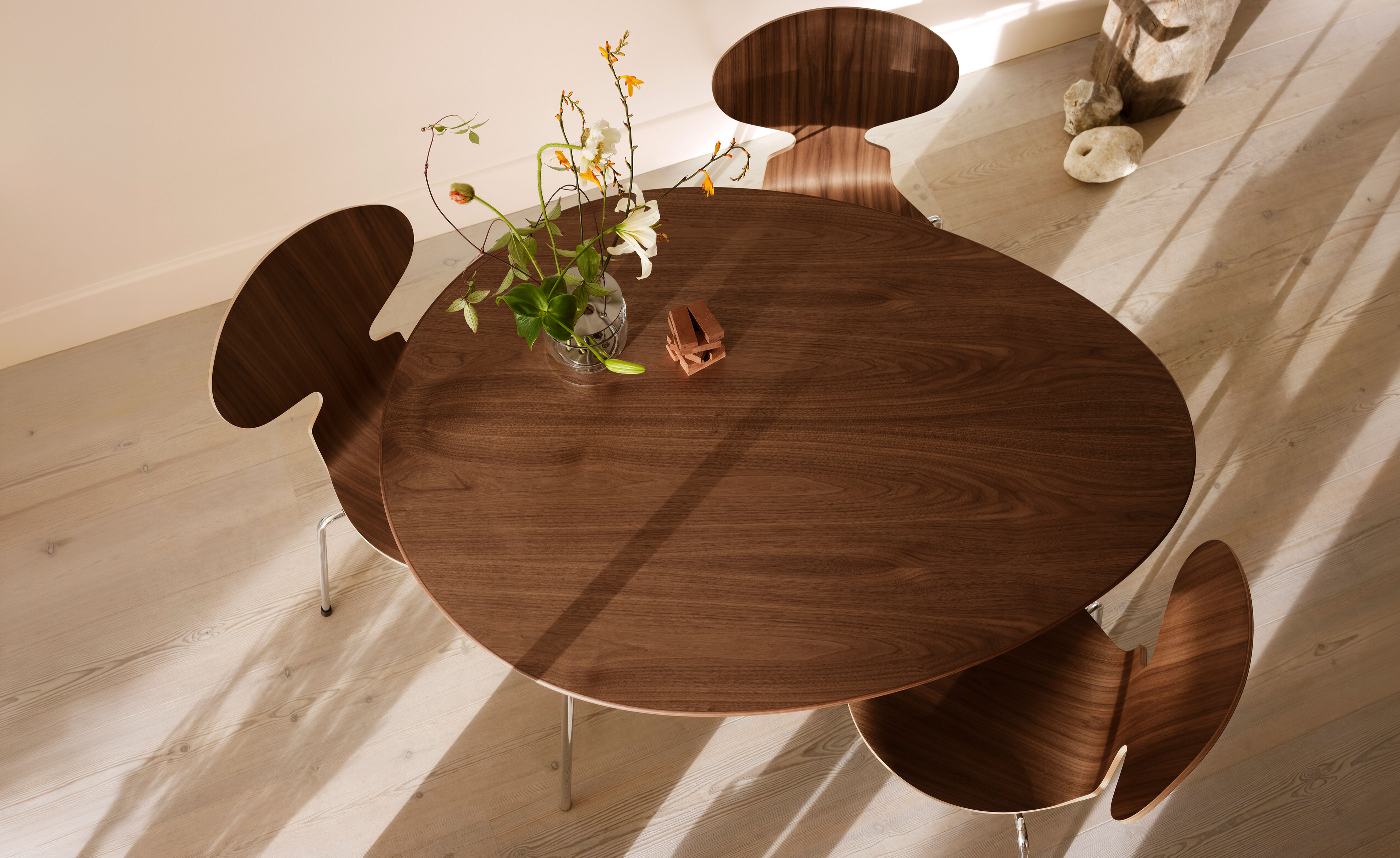4-Leg Ant Chair, Wood Veneer