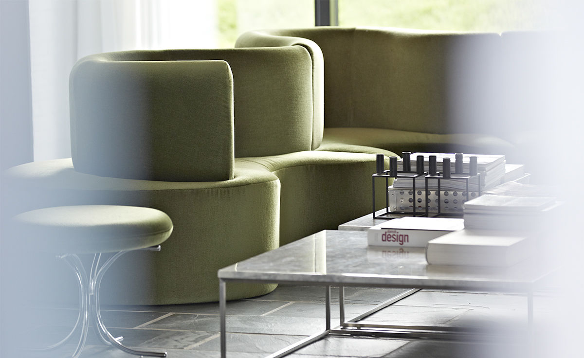 panton cloverleaf 4 unit sofa
