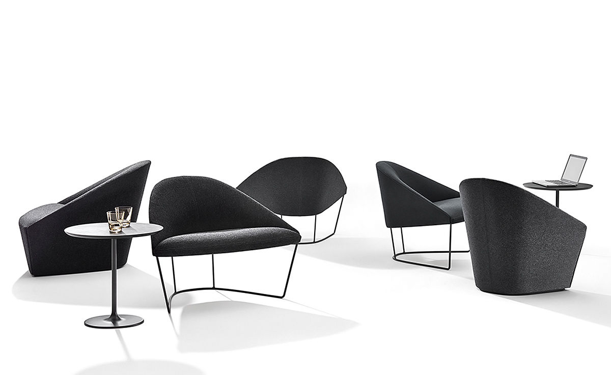 colina lounge chair with sled base