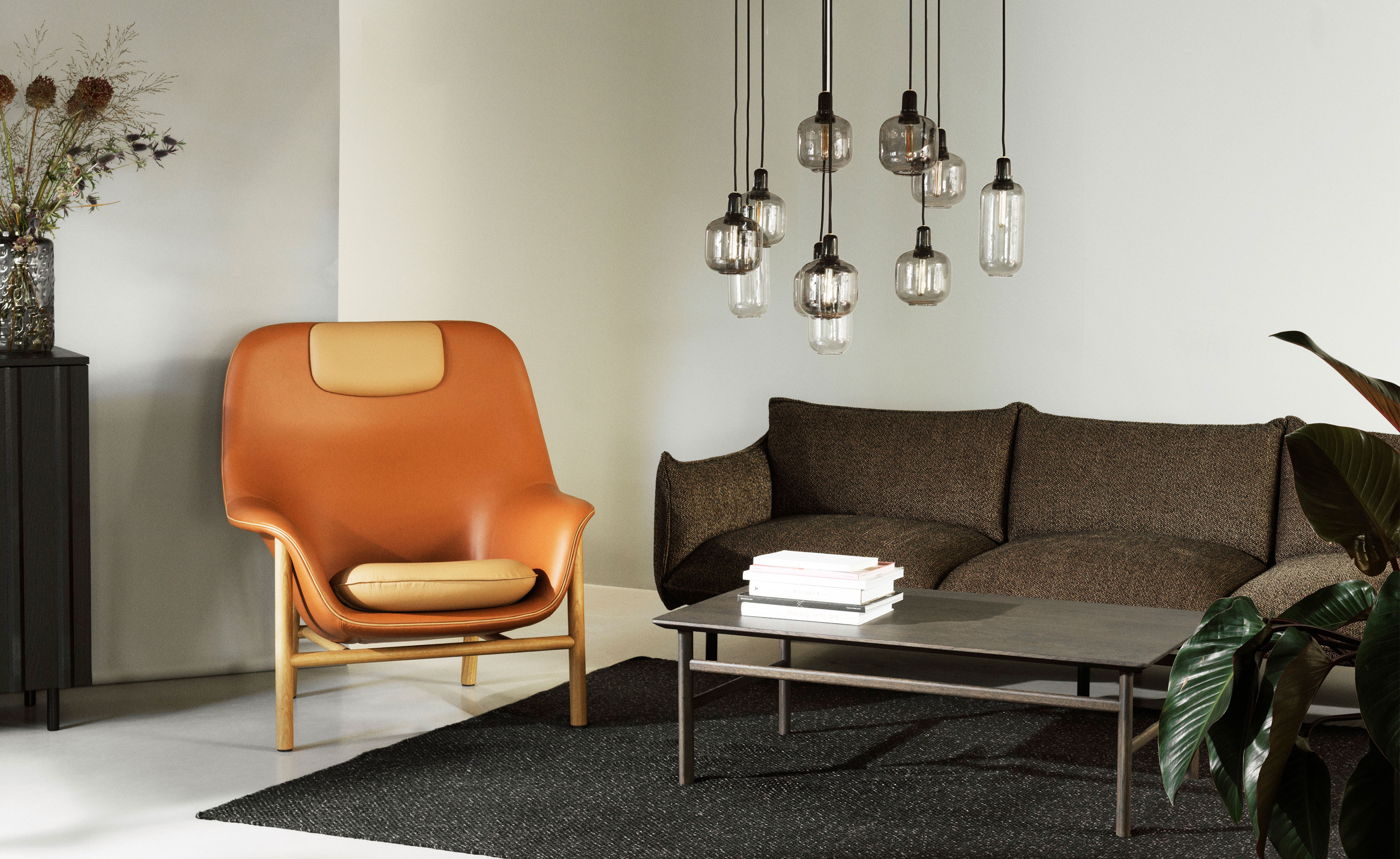 Drape High Back Lounge wood base