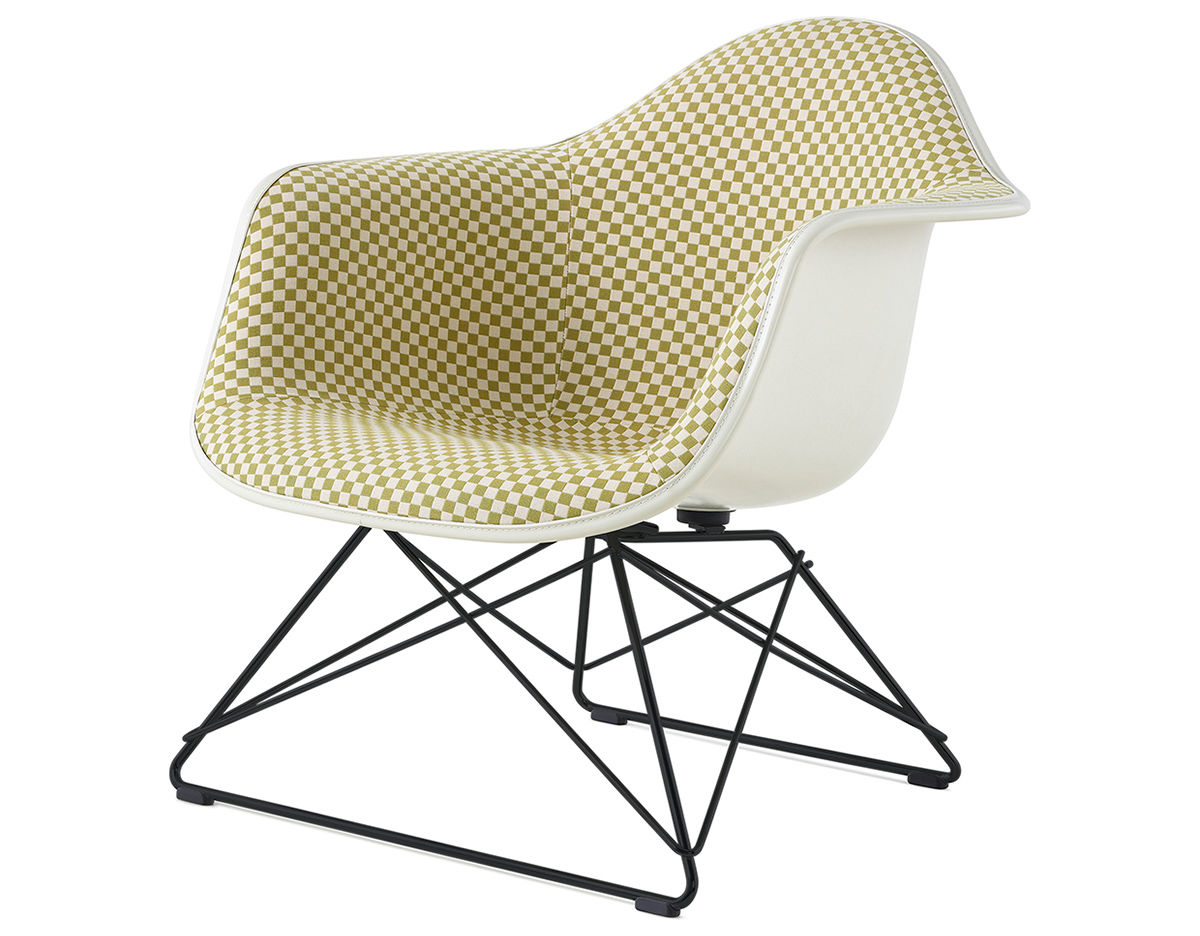 eames® upholstered armchair with low wire base