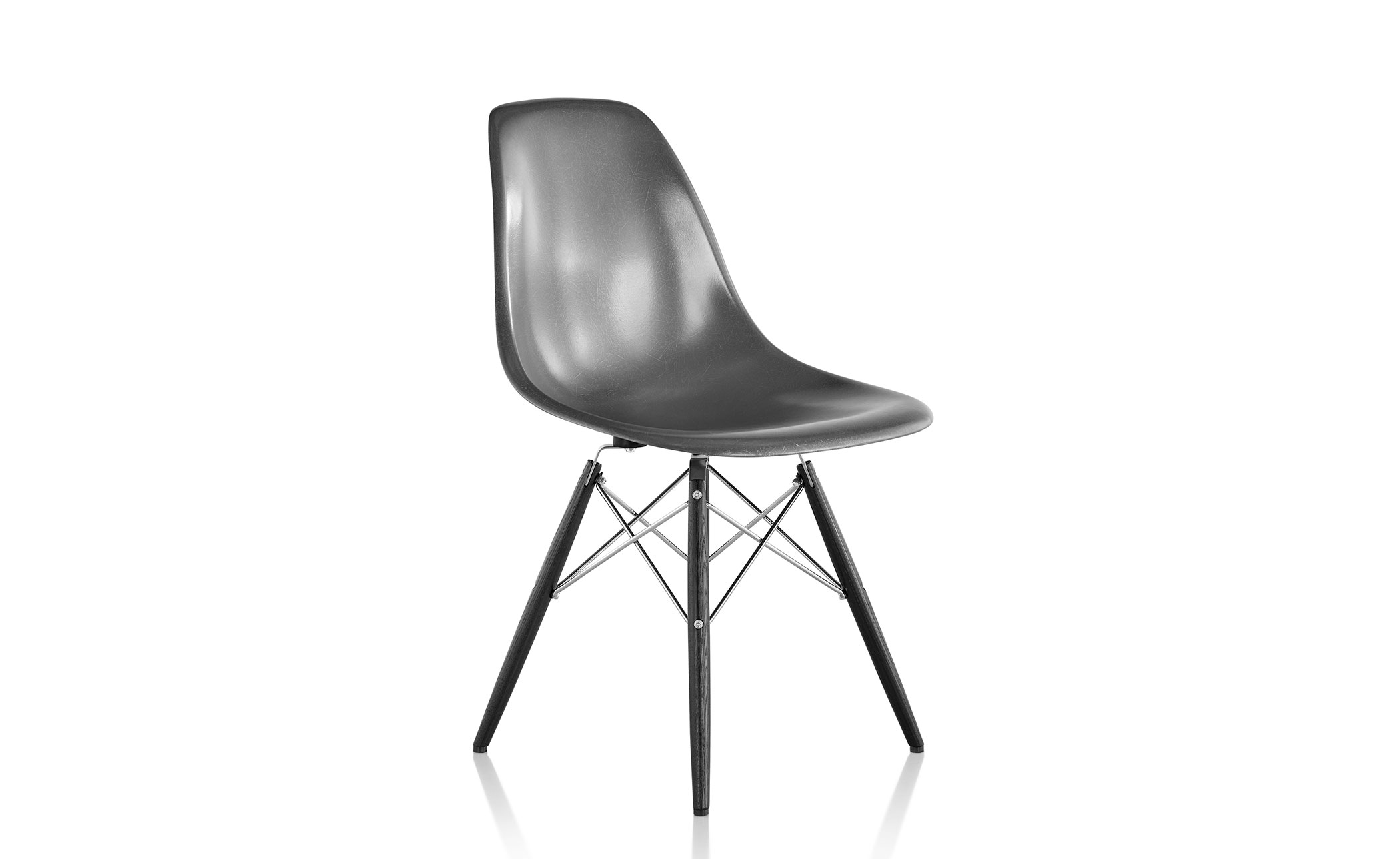 eames&reg; molded fiberglass side chair with dowel base