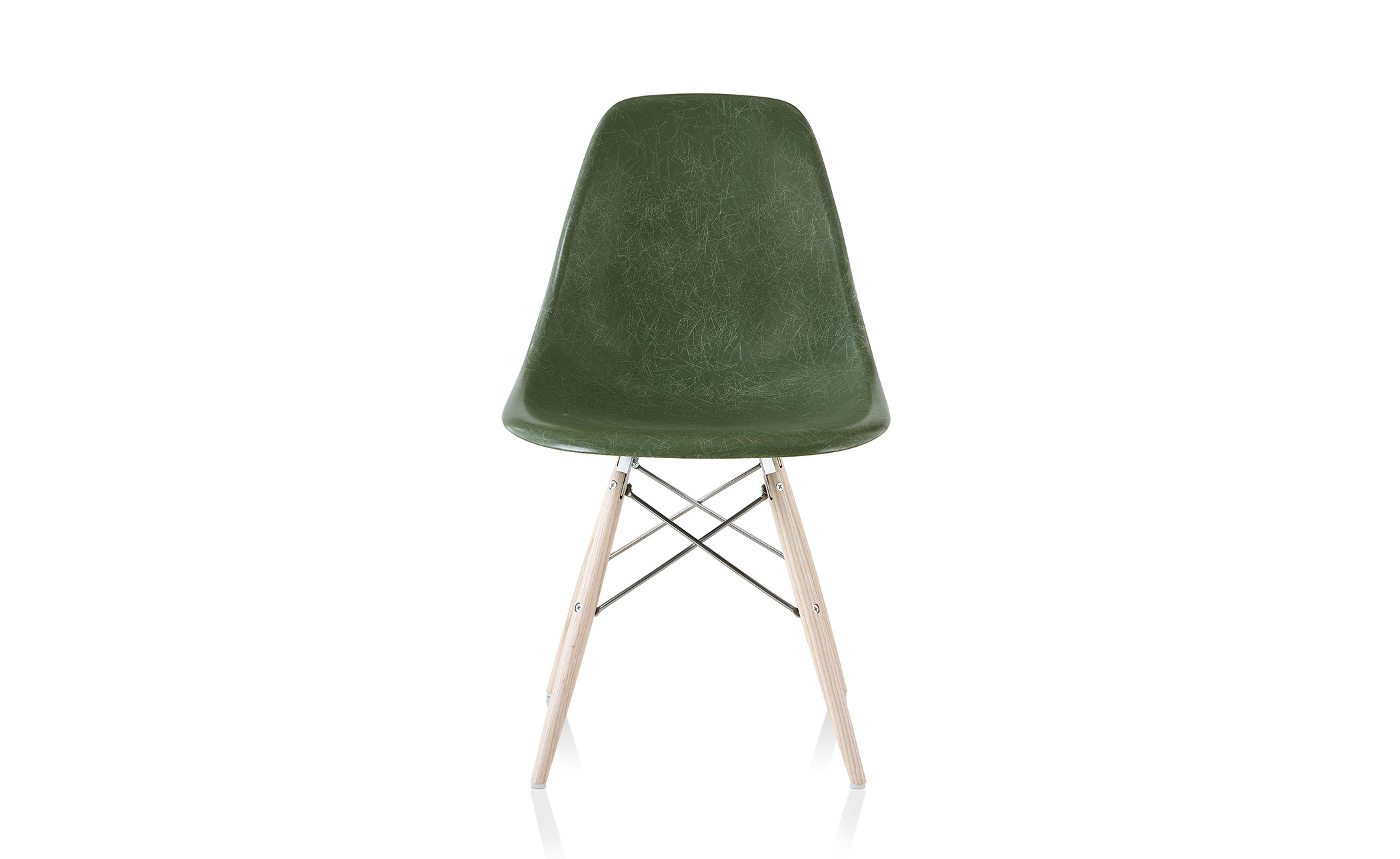 eames&reg; molded fiberglass side chair with dowel base