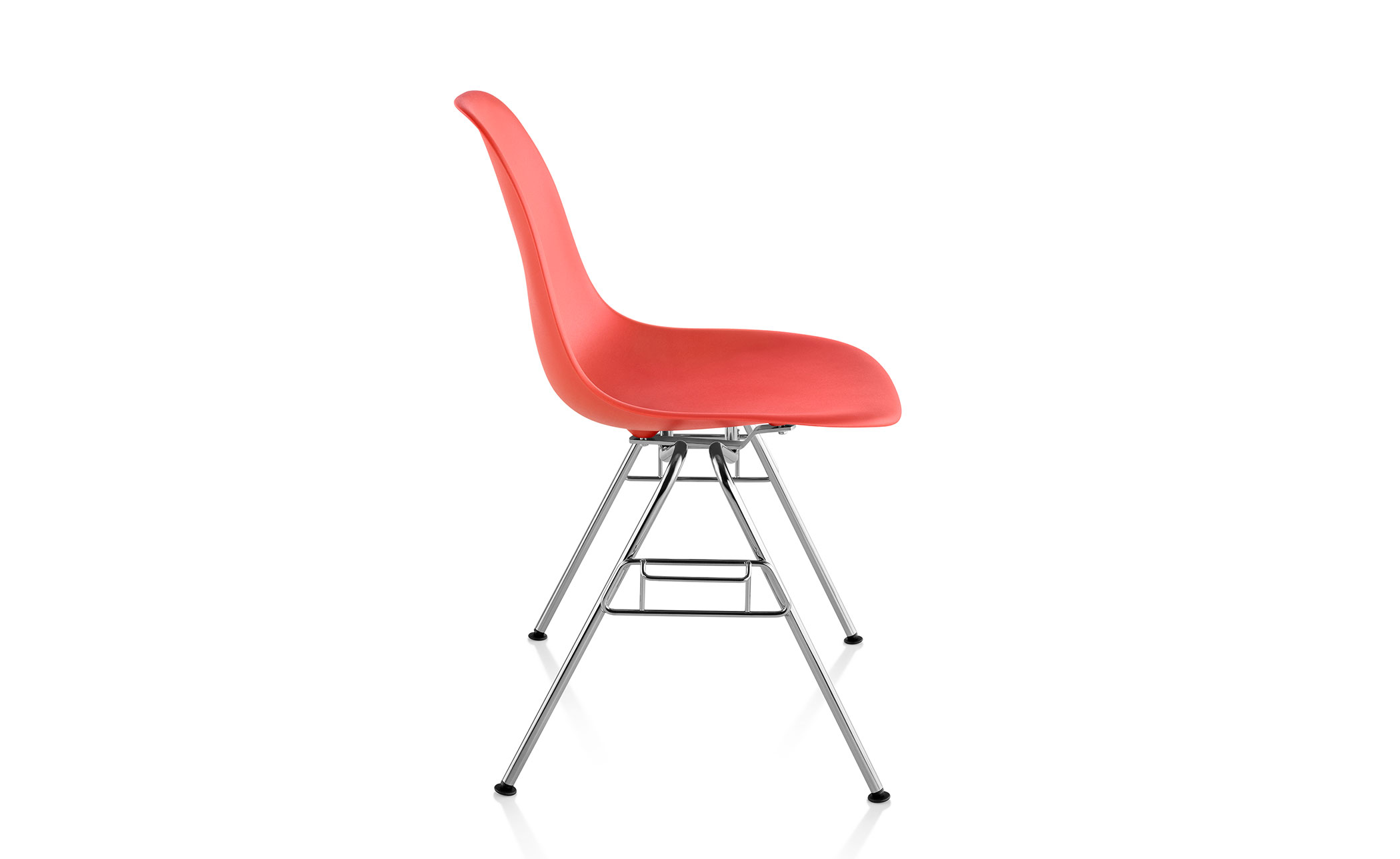 eames® molded plastic side chair with stacking base
