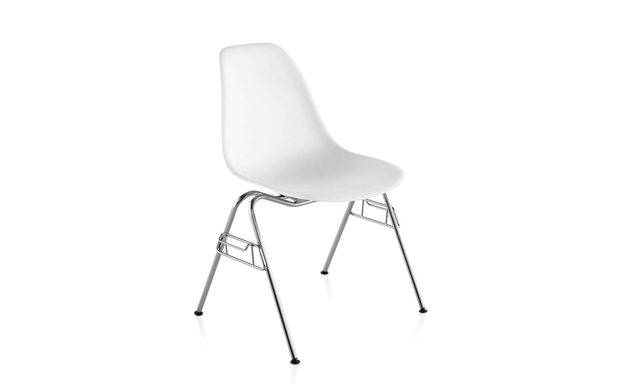 eames® molded plastic side chair with stacking base