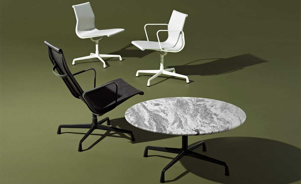 eames universal base outdoor table 30" dia.