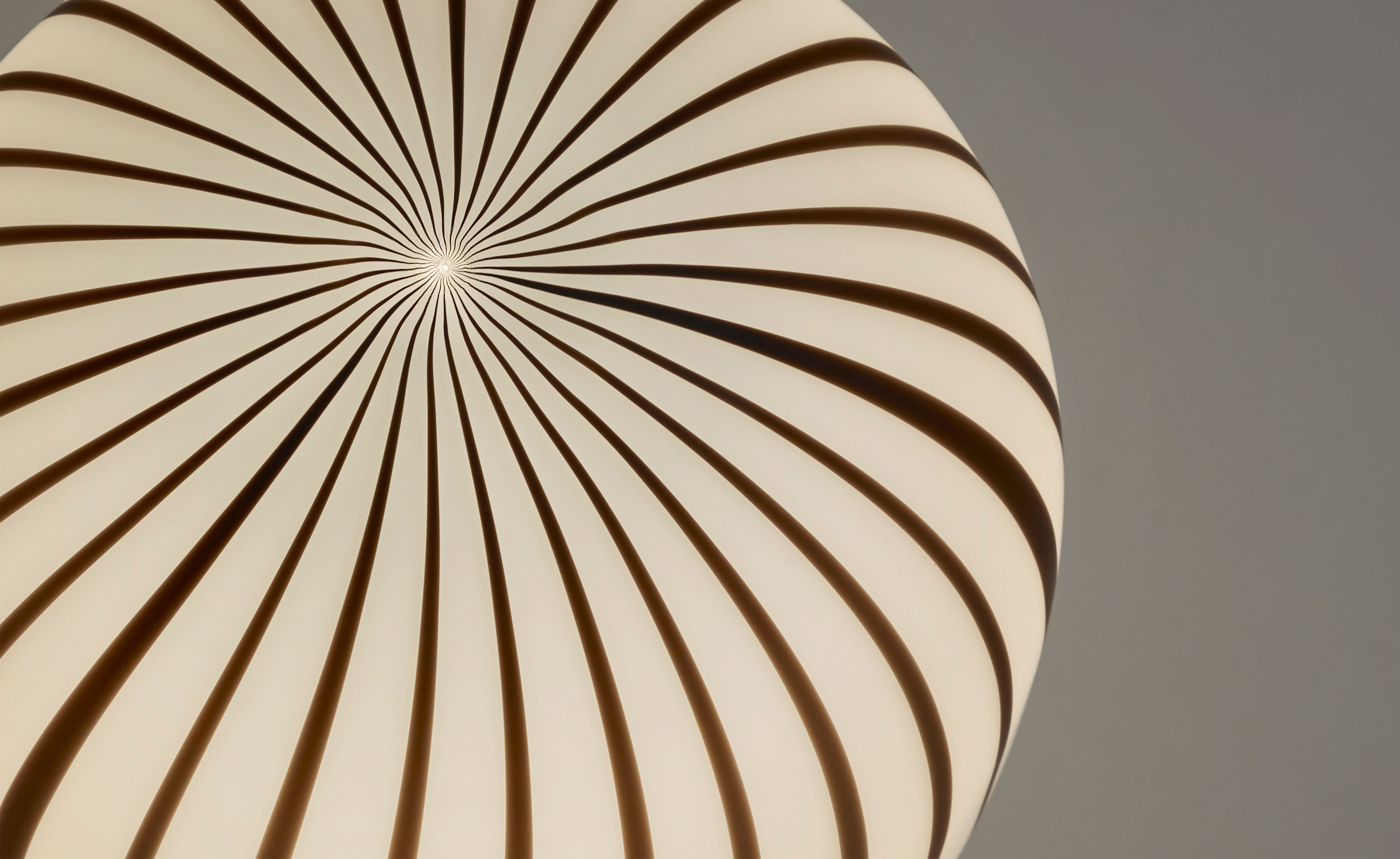 Filigrana Globe Pendant