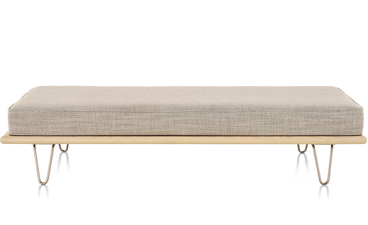 nelson™ daybed with hairpin legs