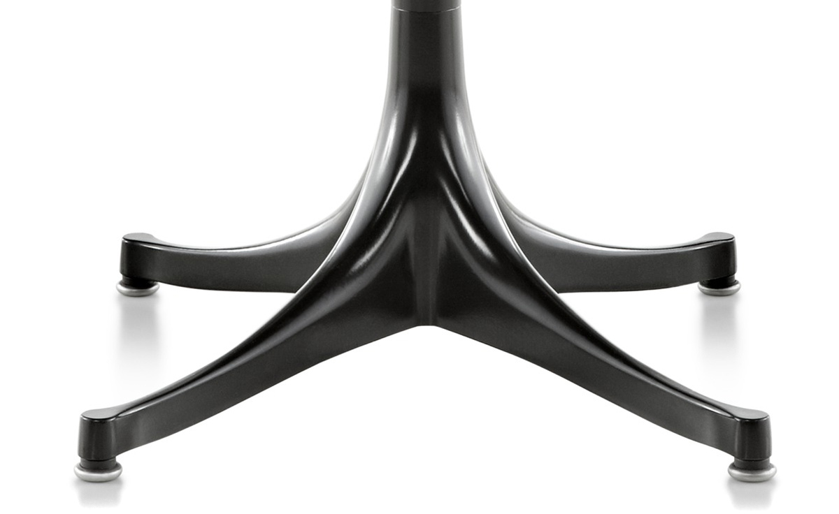 nelson pedestal table outdoor 17" dia.