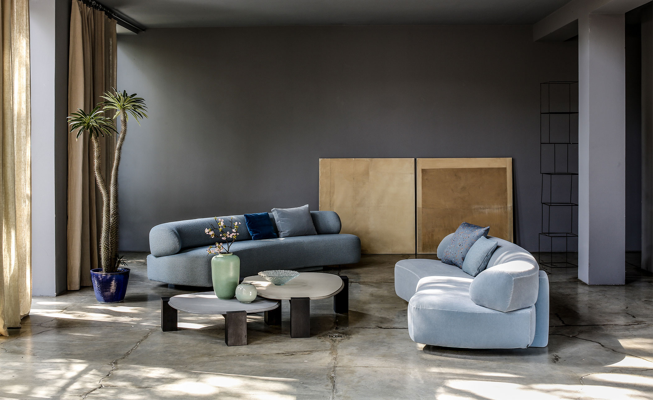 Gogan Corner Sectional with Chaise