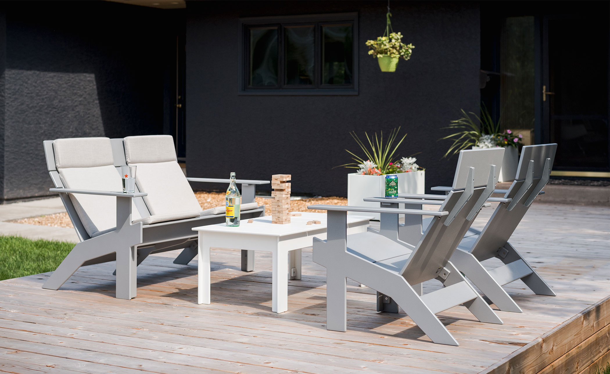 Lollygagger Cocktail Table Rectangle