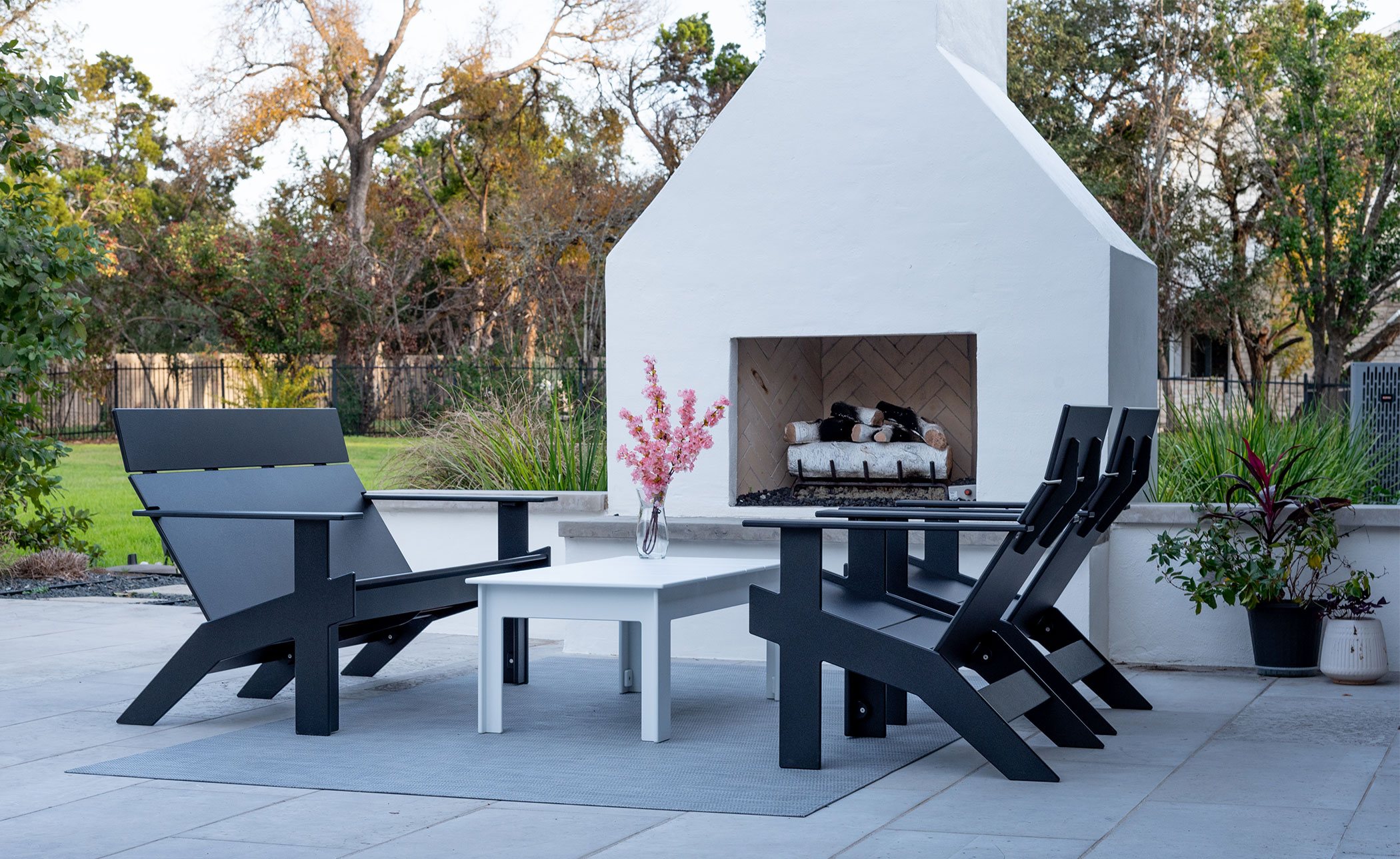 Lollygagger Cocktail Table Rectangle