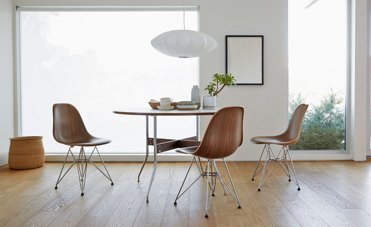 nelson™ swag leg round dining table