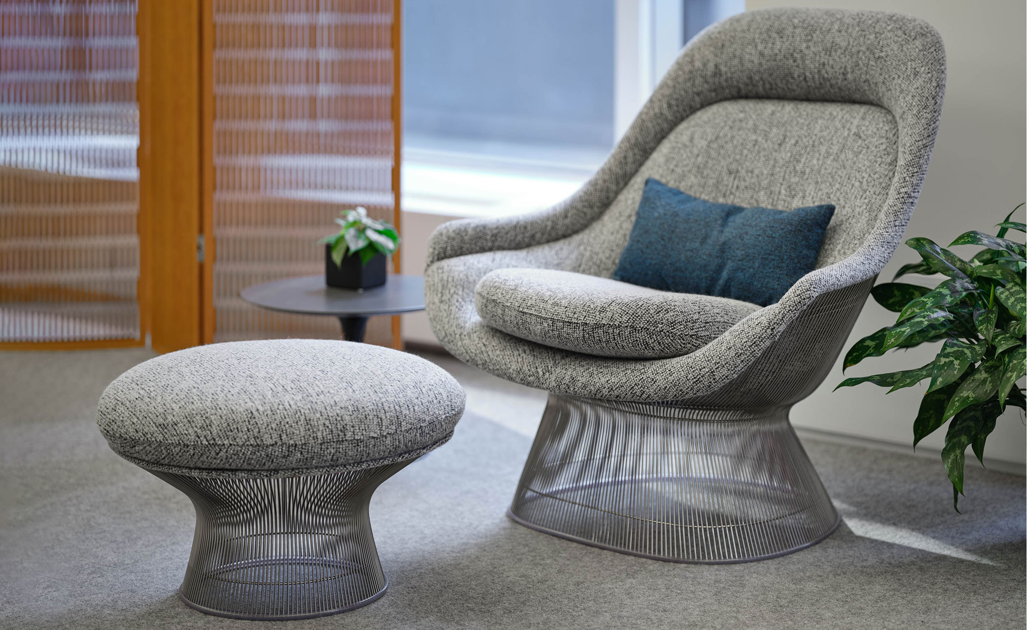 platner easy chair and ottoman