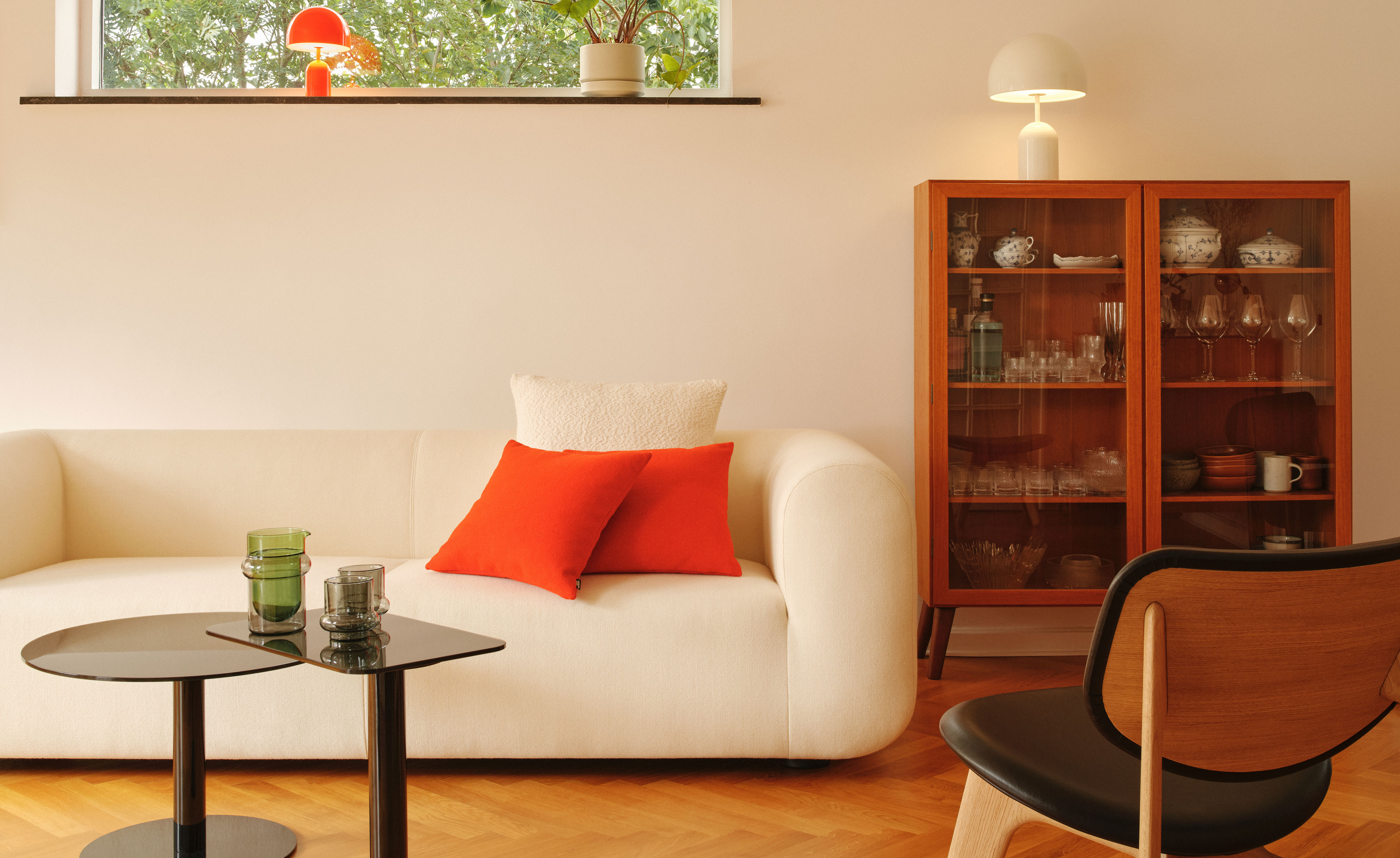 Plump Sofa with Chaise