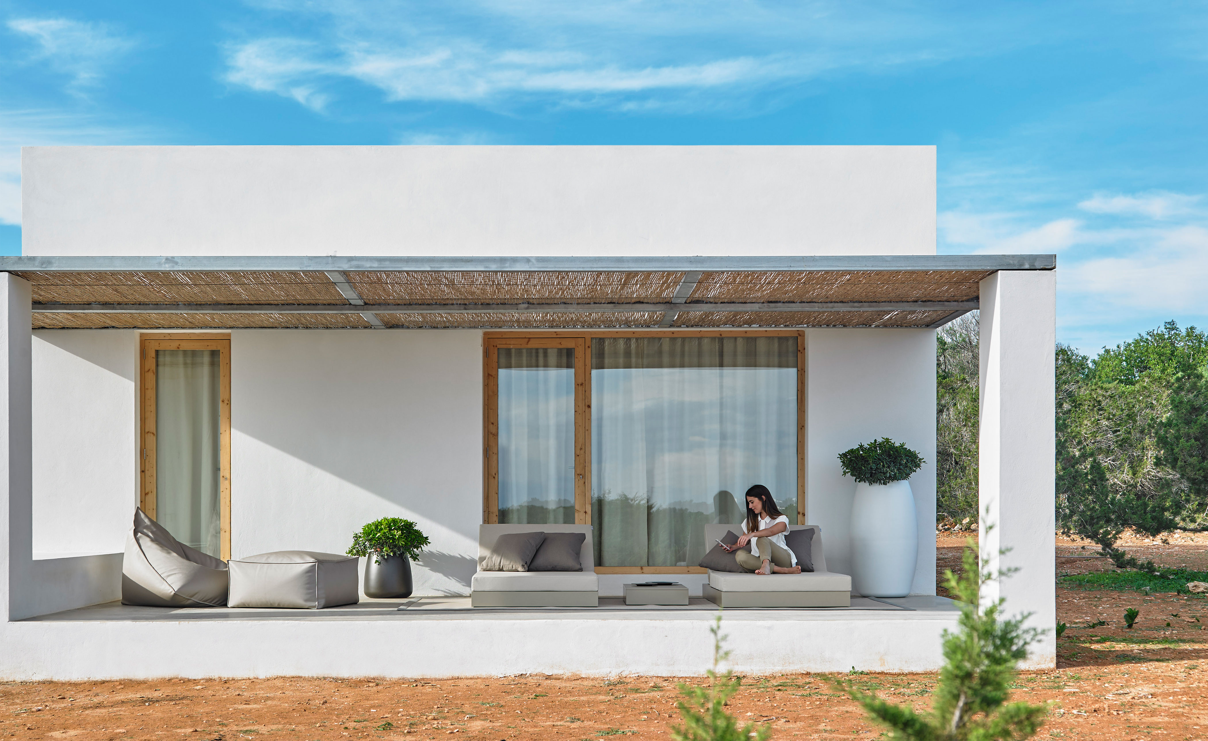 Sahara Planter 5