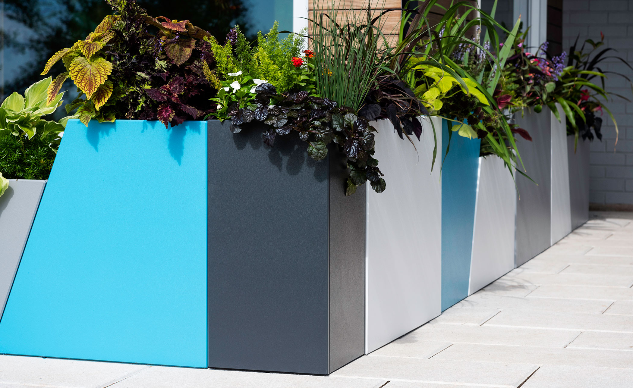 Tessellate Jut Planter