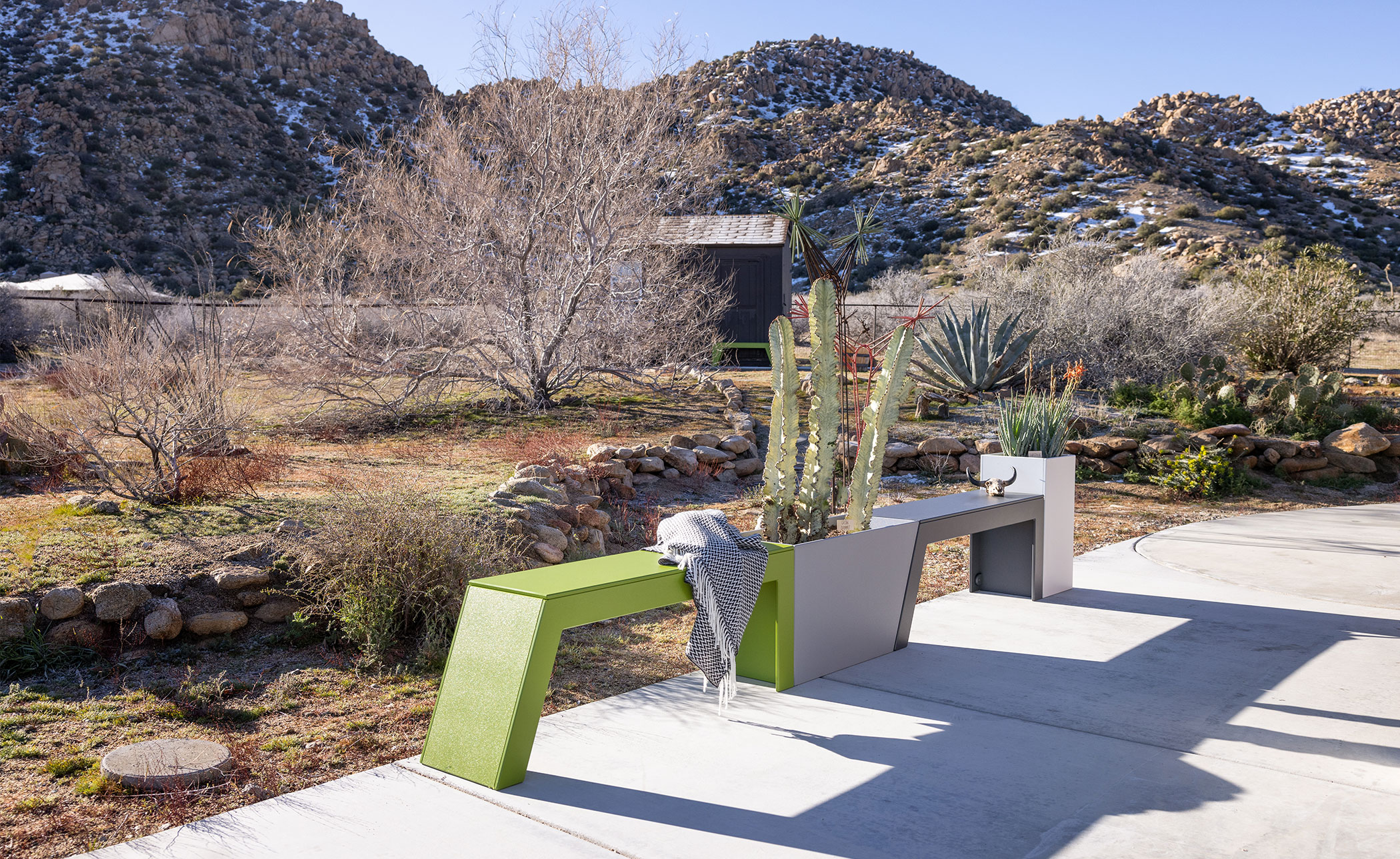 Tessellate Slope Planter