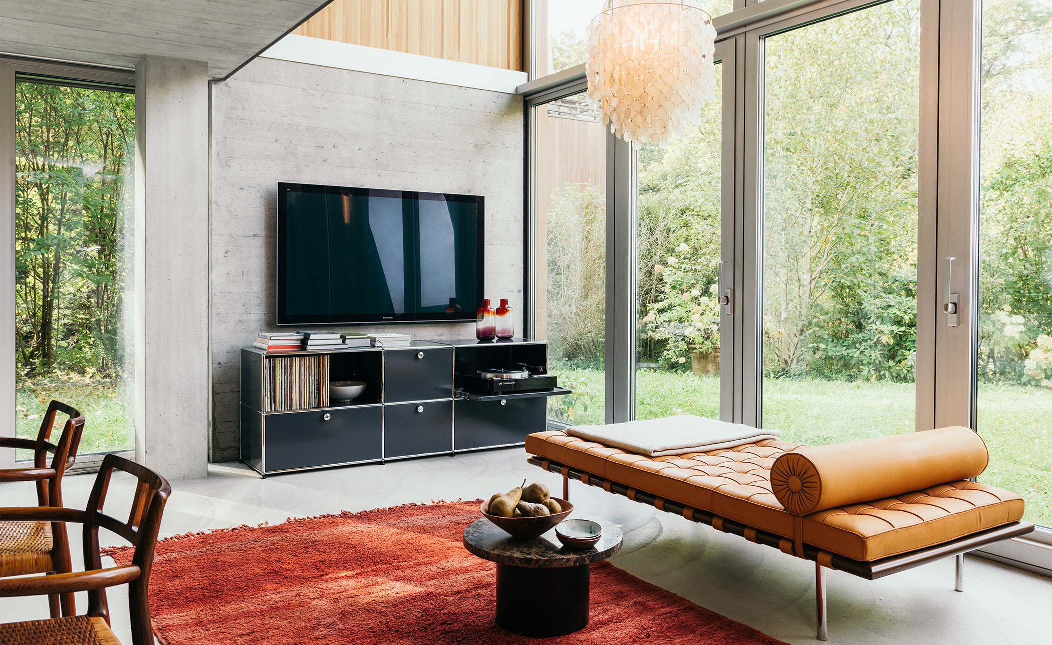 USM Haller Media Unit Low